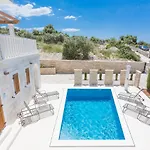 Villa Elena