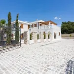 Villa Elena *