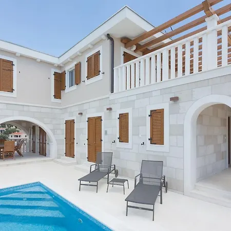 Elena Villa Sevid